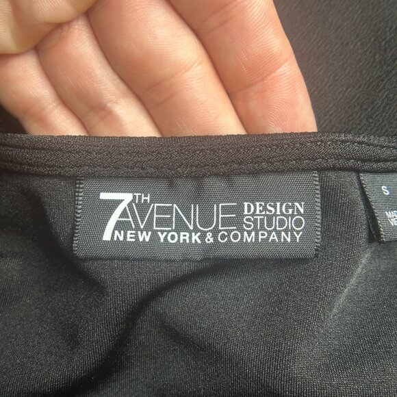 EUC 7th Avenue New York & Co Design Studio Women's Black Blouse Size Small - Picture 6 of 11